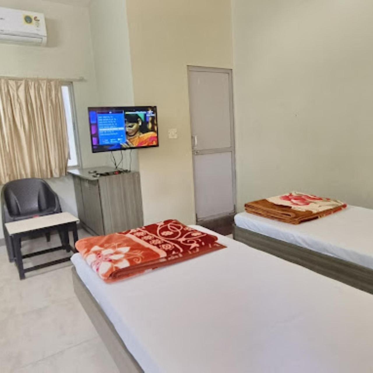 Hotel Anjali Palace Bhuj Exterior photo