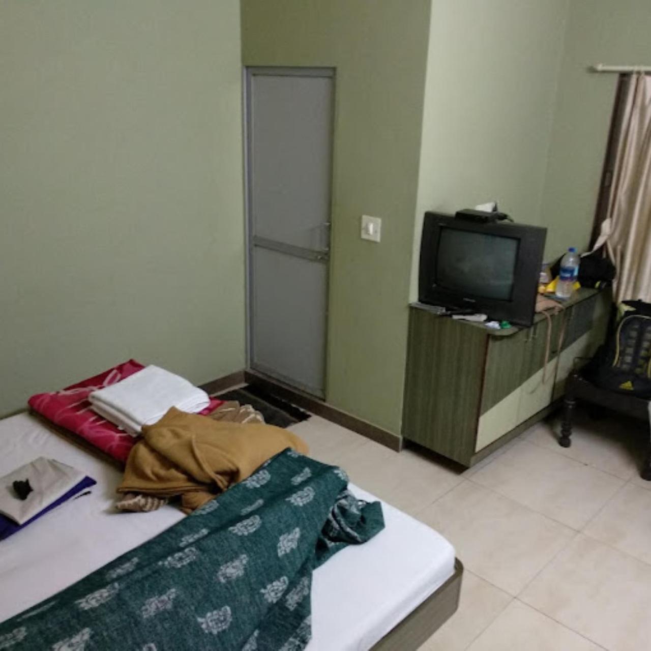 Hotel Anjali Palace Bhuj Exterior photo